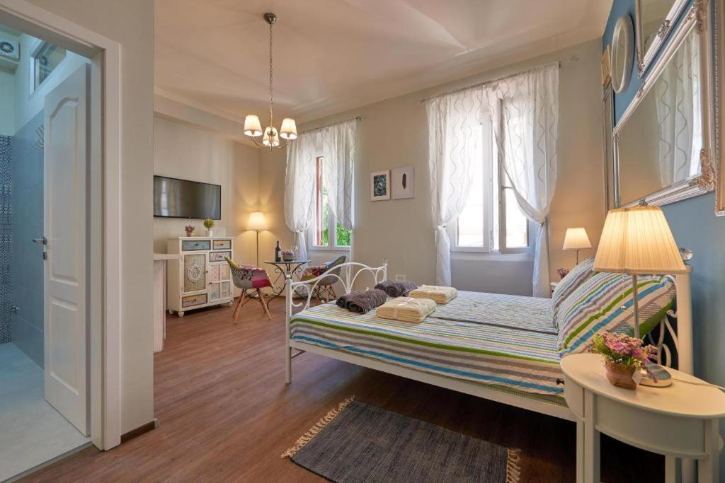 Old City Romantic Studios 2 PUY Exterior foto